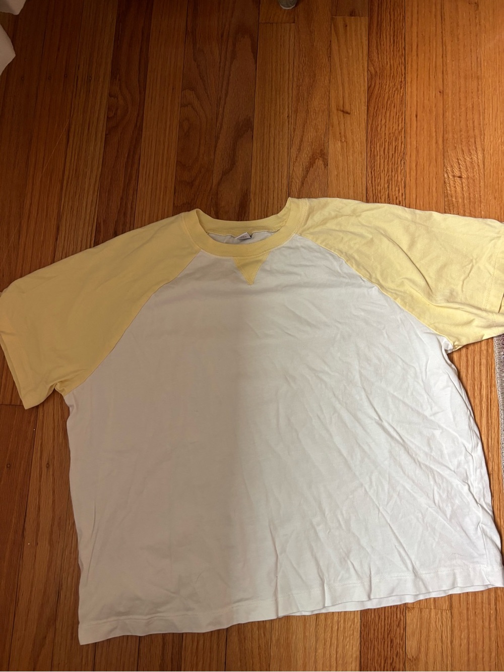 Old Navy Cream Tee